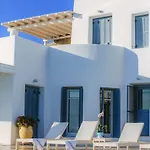 Lia Estate Villa *