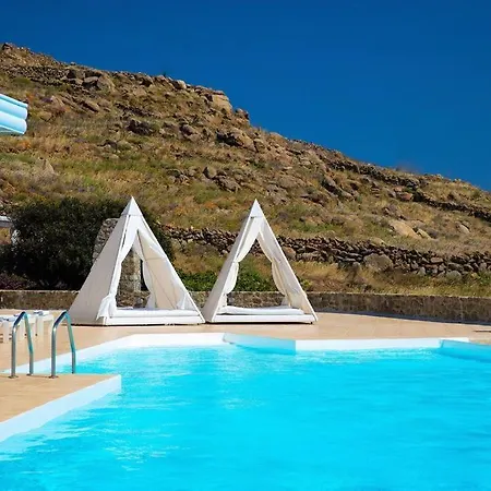 Lia Estate Villa