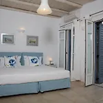 Lia Estate فيلة